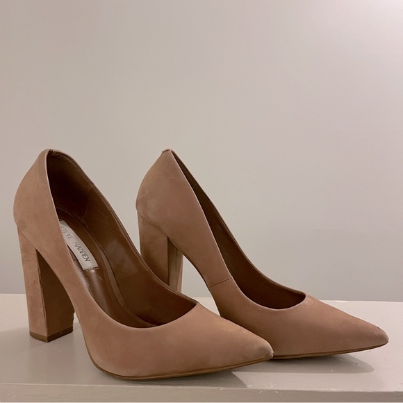 Steve Madden, Size 8, Nude Suede Block Heels - Picture 1 of 8